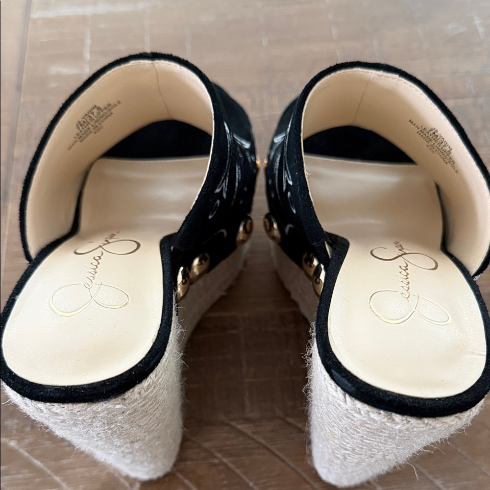 NWOT Jessica Simpson Black and White Patterned Platform Mules - Picture 5 of 9